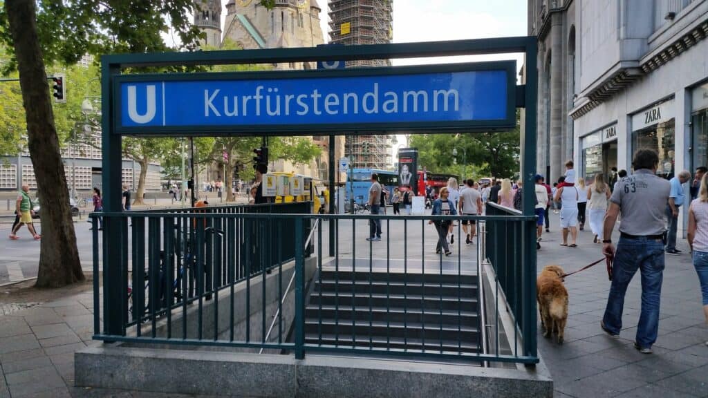 kurfürstendamm station i berlin
